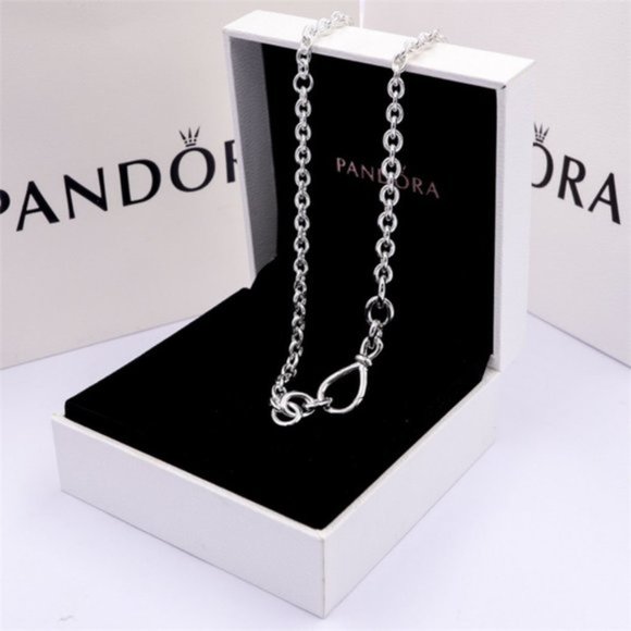 Pandora Chunky Infinity Knot Chain Necklace - Picture 3 of 6